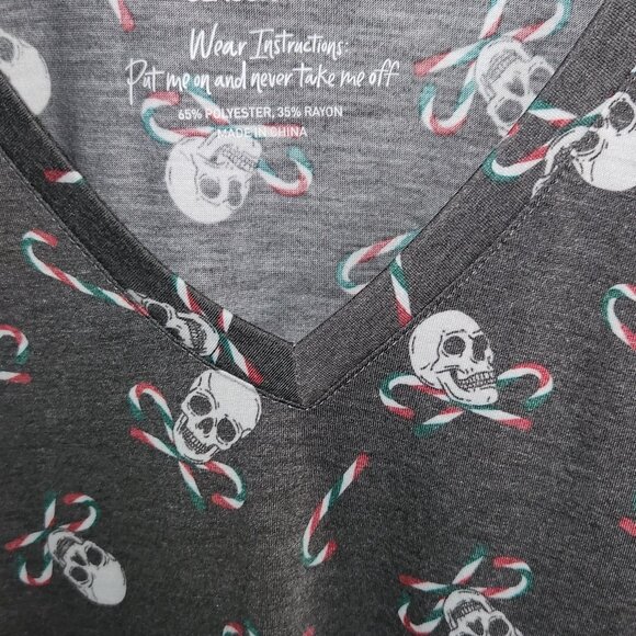 Torrid Skulls and Candy Canes long-sleeved shirt - Picture 3 of 6